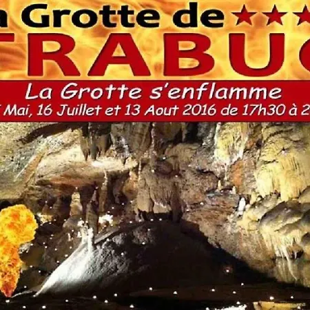 Kemp 3 Etoiles - Piscine - Eebibh Massillargues-Attuech